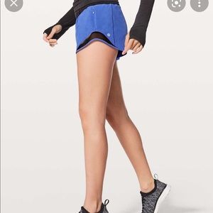 Lululemon hotty hot short 2.5 blue